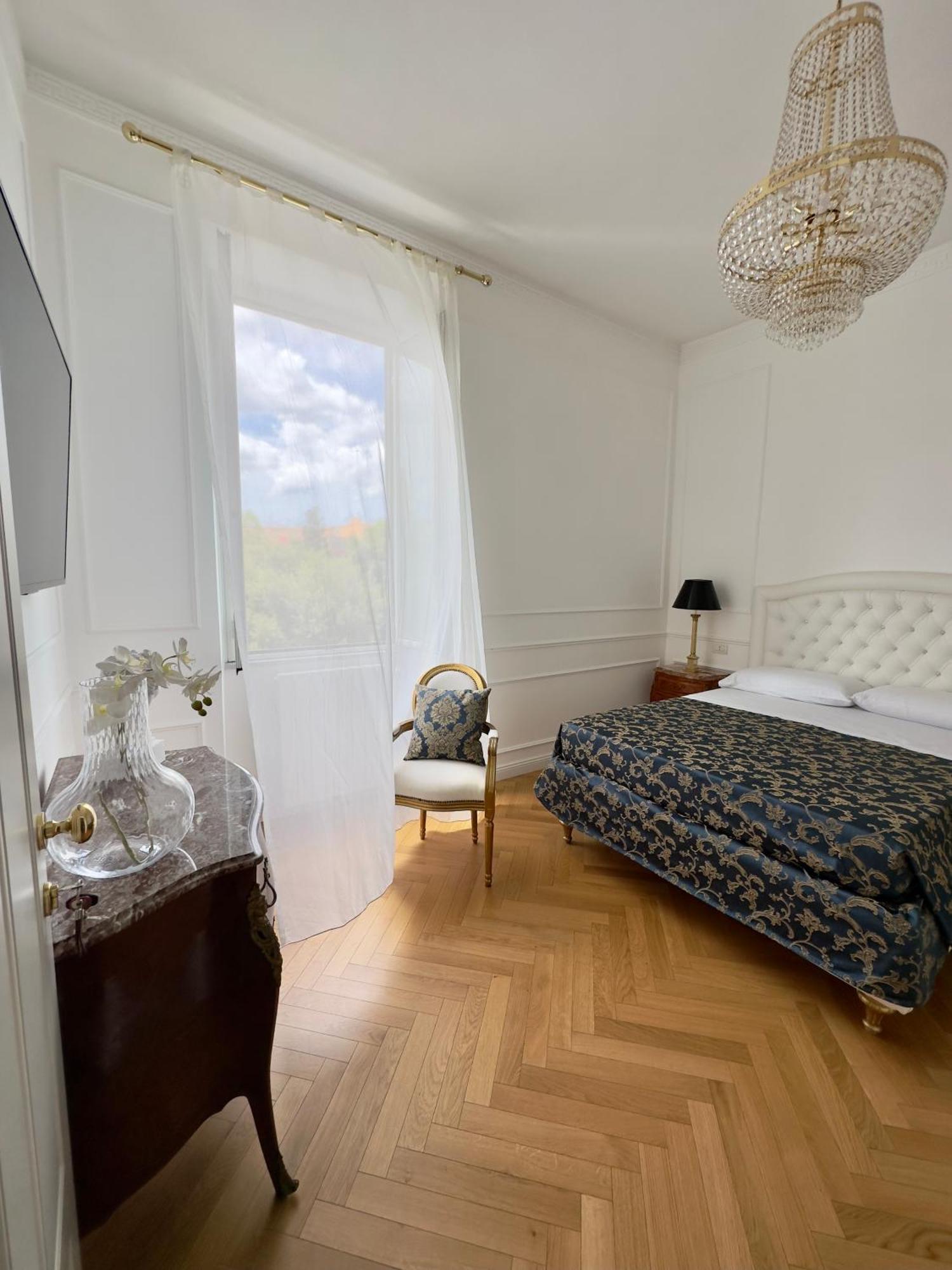 Bed And Breakfast King Plaza Roma Exterior foto